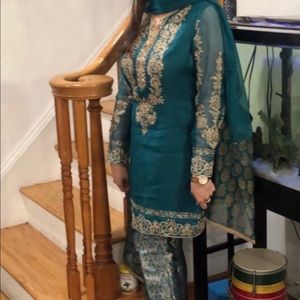 Three piece Pakistani suit.